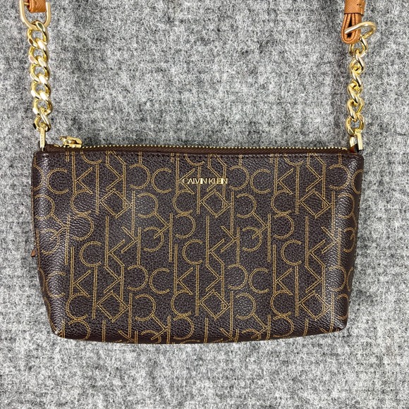 c Brown‎ Logo Print Crossbody Bag Chain Strap Luxury Old Money - Picture 1 of 11
